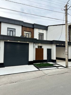 Срочно продается 1.5 сотик 6-х комн