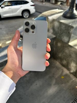 Iphone 15pro max ,титановый