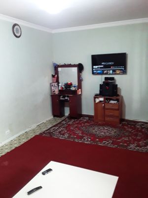 Продается 1 комнатная квартира переделано 2- х