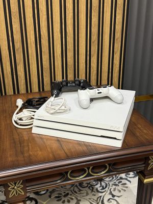 PlayStation 4 pro 4K PlayStation Plus Deluxe бор 400тадан коп ойини бо