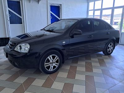 Ласети сотилади 1,8