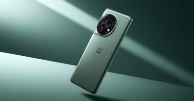 OnePlus 11 16/256 United States xozirgi kunda eng kuchli flagmanladan