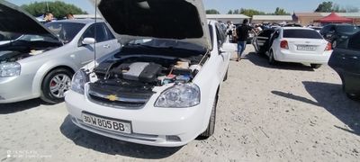 Лачетти в хорошем состоянии