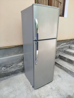 LG xalodilnik vazdushni.