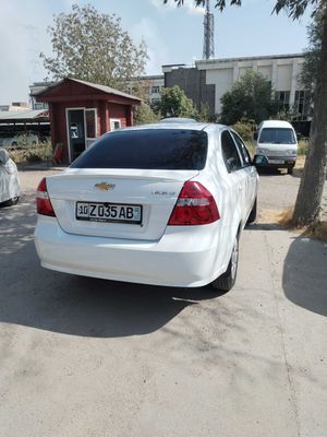 Chevrolet nexia 3
