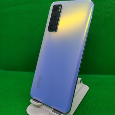 Vivo V2023 sotiladi 128/8Gb