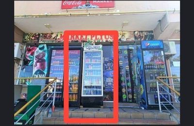 Продается холодильник витрина