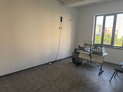 Ofis arendaga Sergeli 3 bekat 30m kv.