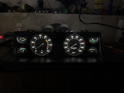 Tablo vaz 2107 sotiladi. Продается приборная панель ВАЗ 2107