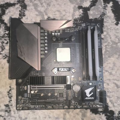 Продаю срочно! Комлпект B550 Aorus pro-p, Ryzen 5600, Lexar 2x8