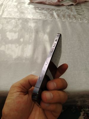 iPhone 14 pro 78 ёмкость