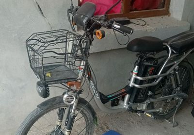 Скутер Сотилади...
