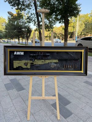 AWM снайпер винтовкаси LEGOконструкторидан ясалган
