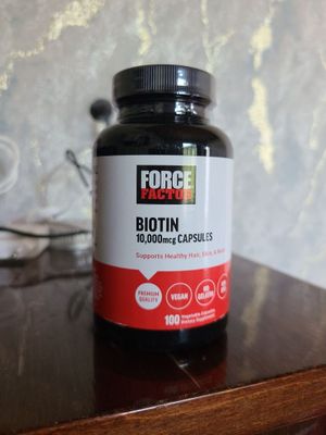 Biotin 10.000UI force factor. Биотин 10 000 МЕ – Force Factor (США)