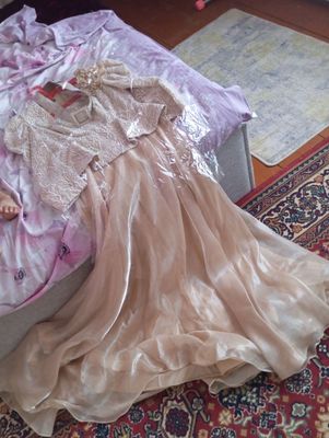 vechirniy libos sotiladi narxi 800 ming kelishamiz
