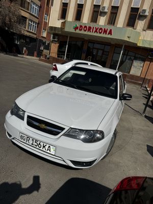Нехиа 1,6 люкс кондиционер метан газда