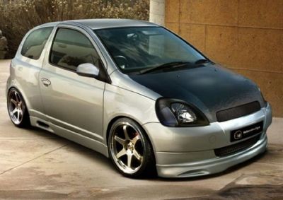Toyota yiris продается