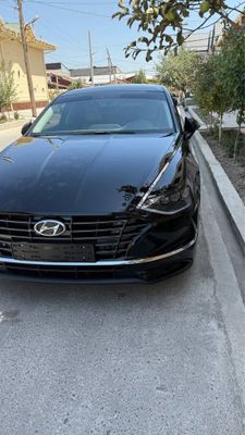 Hyundai Sonata Full