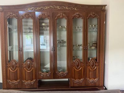 Mebel stenka sotiladi 1 mln ga