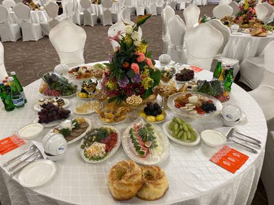 Аренда столов и стульев!