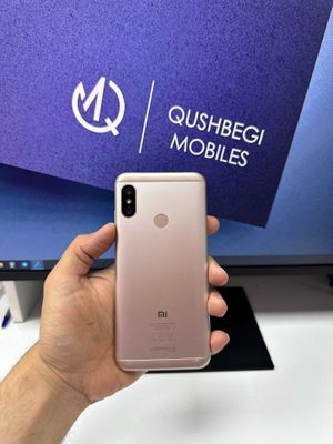 Mi A2 Lite 32gb Gold uzimeidan o`tgan