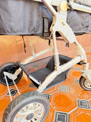 Bola uchun judayam zo’r holatda bo’gan Kalyaska