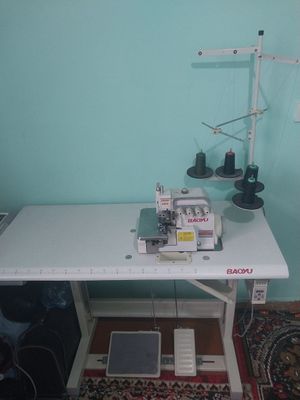 Tikuv mashinalari sotiladi (2tasi ham). Eng arzoni 2ta mashinka.