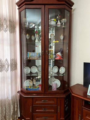 Стол 12 та стулиям бор