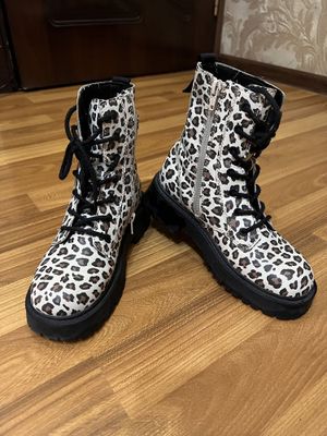 Ботинки ZARA для девочек