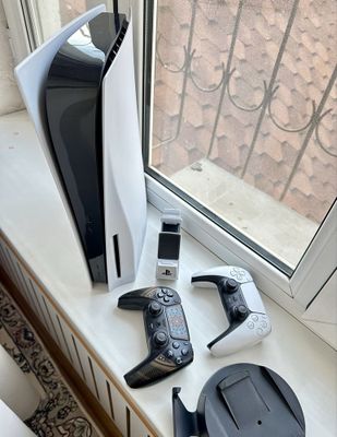 PlayStation 5 с дисководом