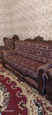 Divan kreslo sotladi sastana yaxwi