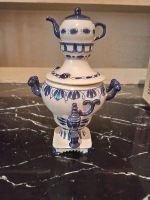 Продается самовар(Гжель)