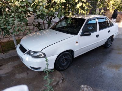 Nexia 2 sotladi