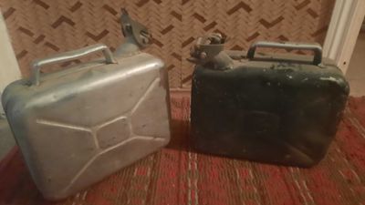 Канистры алюминиевые 10л. 2 шт.