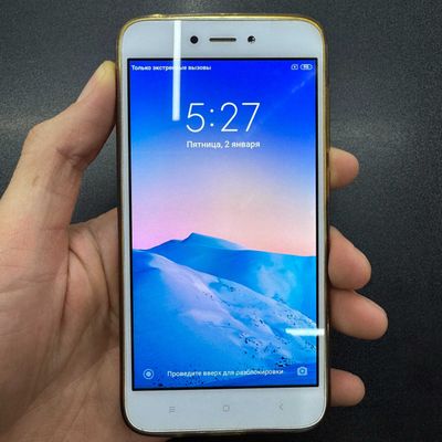 Продам смартфон в отличном состоянии Xiaomi Redmi 5A 3/32GB Rose Gold