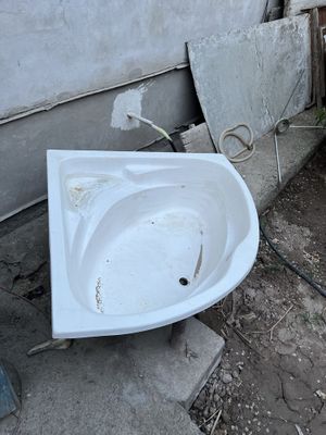 Ovalniy vanna zõr holatda