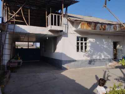 Hovli sotiladi 6yarim sot