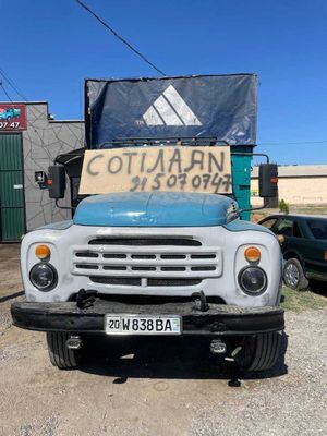 Zil Sotiladi ishlab turgan moshina