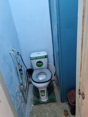 14 магазин олдида 2 хоналик квартира ижарага берилади