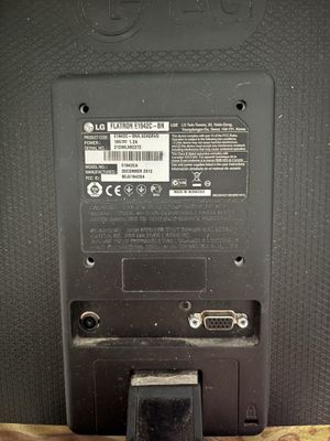 продается монитор LG E1942C
