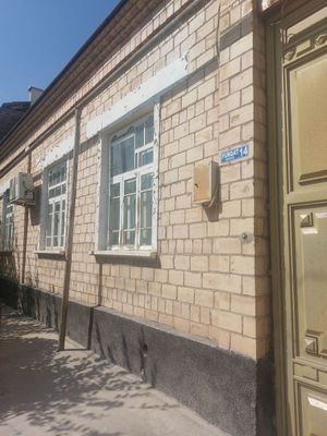 Samarqand Bulungur markazida 8 sotix uy sotiladi