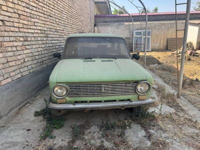 Vaz 21013 sotiladi kelishamiz