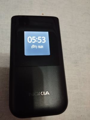 Телефон. NOKIA 2720