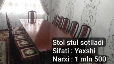 Стол стуля гостинная