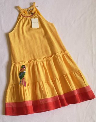 Сарафан новый, фирменный на 6-7 лет.