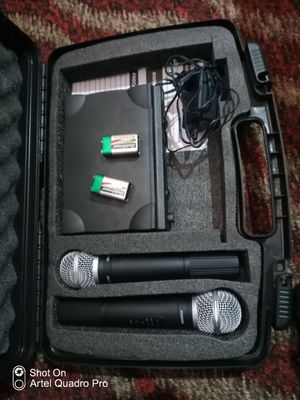 Microphone shure yangi rassiyadan olib kelganman hali ishlamagan.