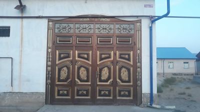 Temir dàrwaza, razmer 2,80x2,80.