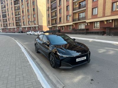 TOYOTA BZ3 сотилади