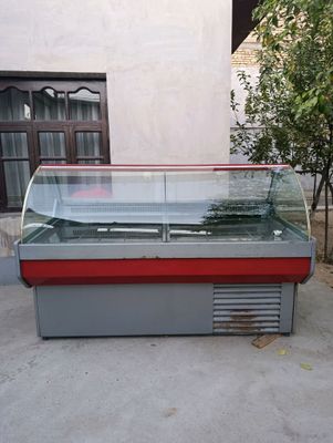 vitrina xolodilnik