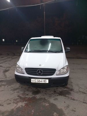 Srochna Mercedes benz vito sotiladi